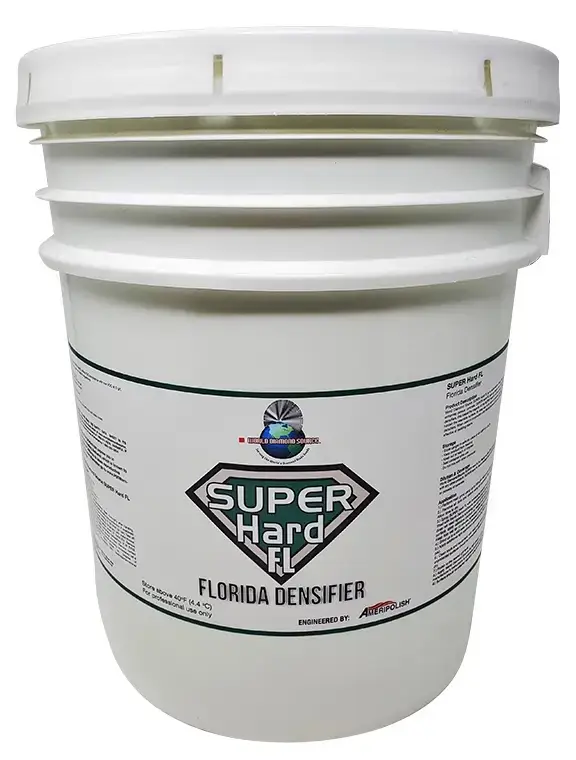 a white bucket with a white lid